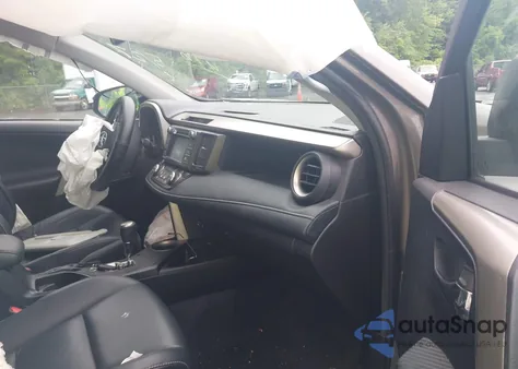 2015 Toyota Rav4 Limited z USA, uszkodzony, nr VIN 2T3DFREV5FW380479